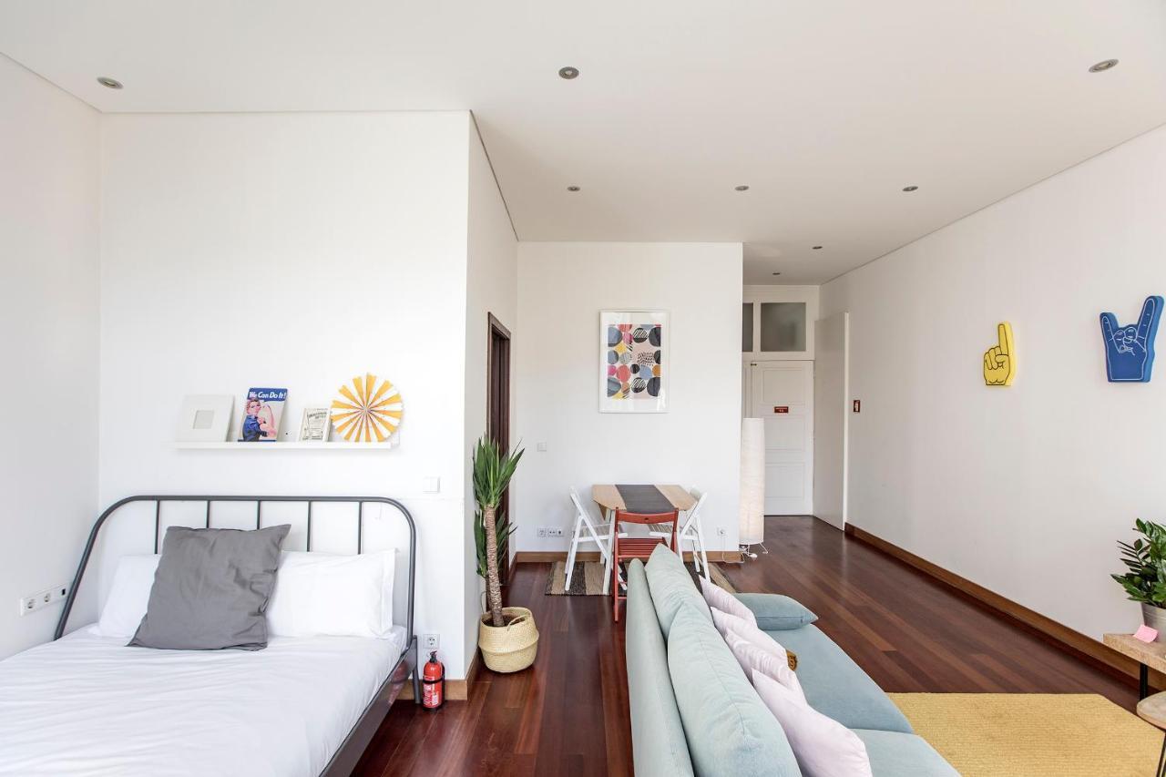 Bonjardim Studio W/ Balcony By Lovelystay Porto Buitenkant foto