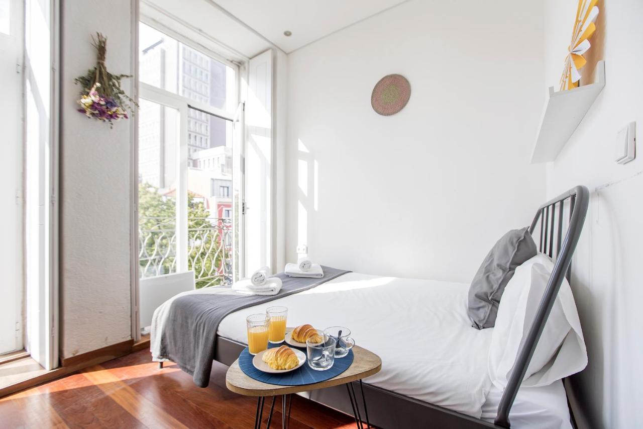 Bonjardim Studio W/ Balcony By Lovelystay Porto Buitenkant foto