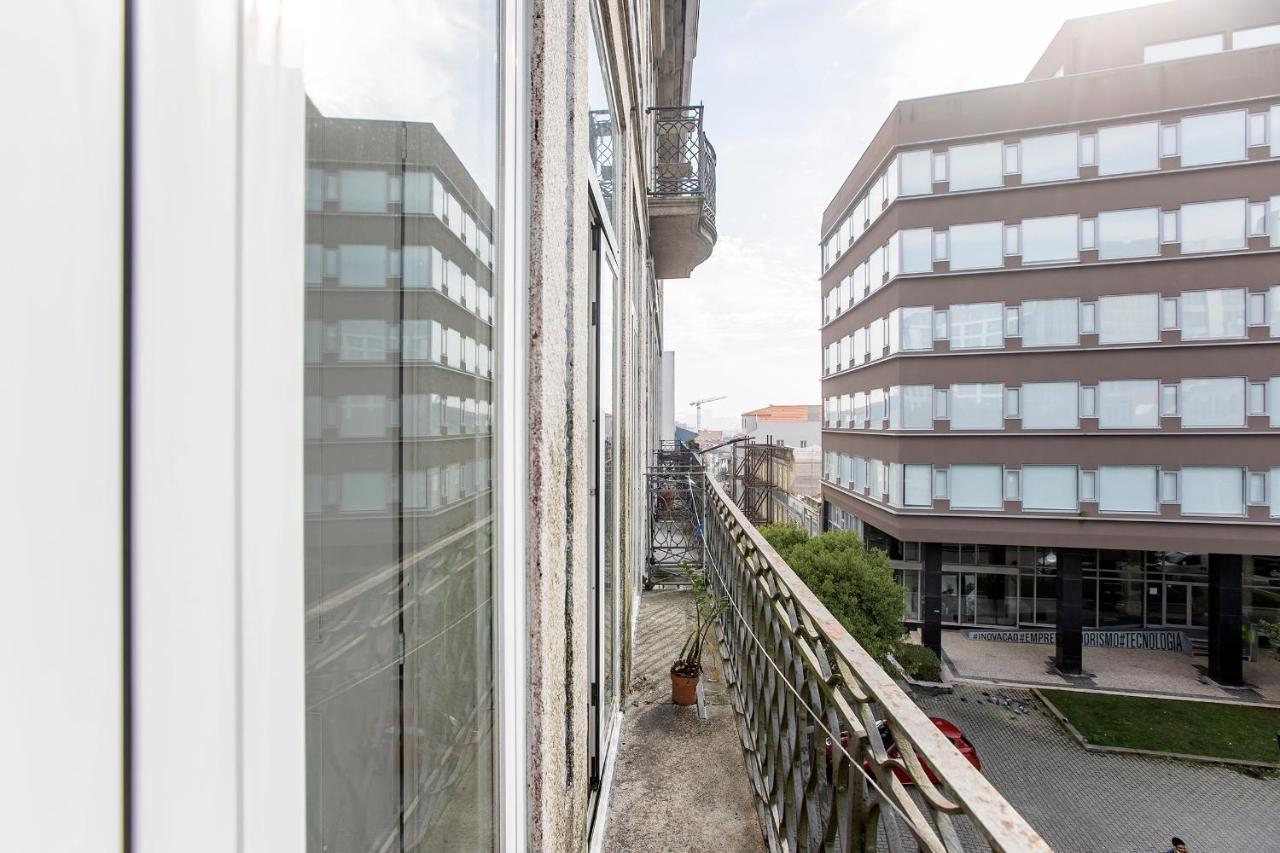 Bonjardim Studio W/ Balcony By Lovelystay Porto Buitenkant foto