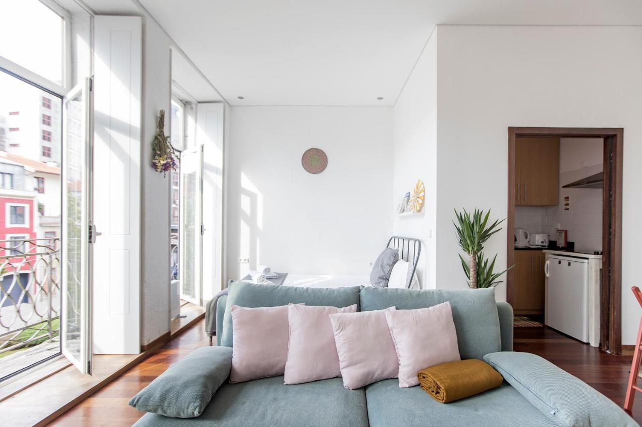 Bonjardim Studio W/ Balcony By Lovelystay Porto Buitenkant foto