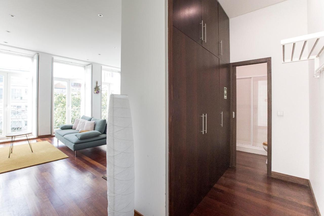 Bonjardim Studio W/ Balcony By Lovelystay Porto Buitenkant foto